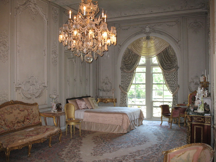 Mrs. Belmont's bedroom, 2008.