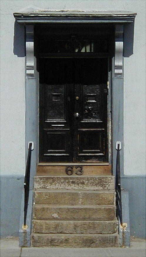 Door of Elmwood Avebue, Providence, octagon