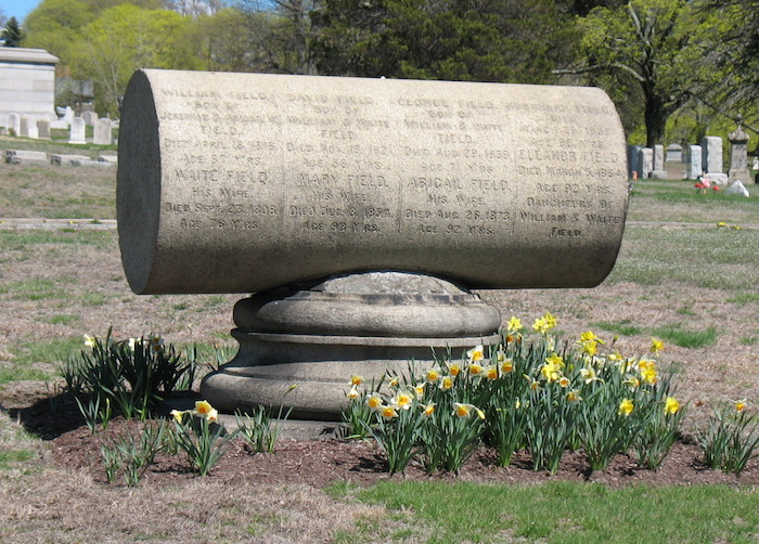 Fields Memorial, North Burial Ground, Providence, 2015.
